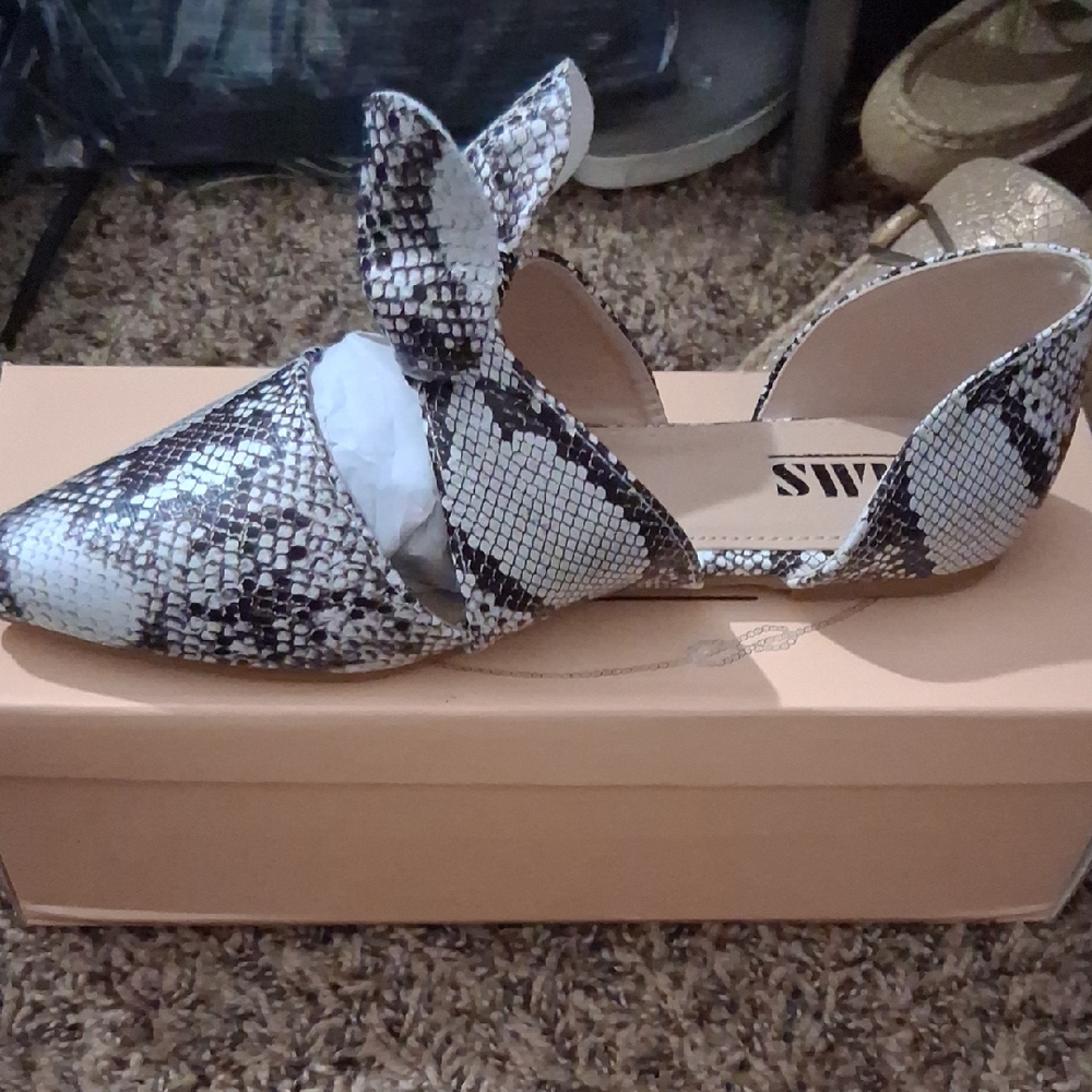Snakeskin Pattern Flats